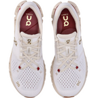 On running X 4 'Pearl Ivory'