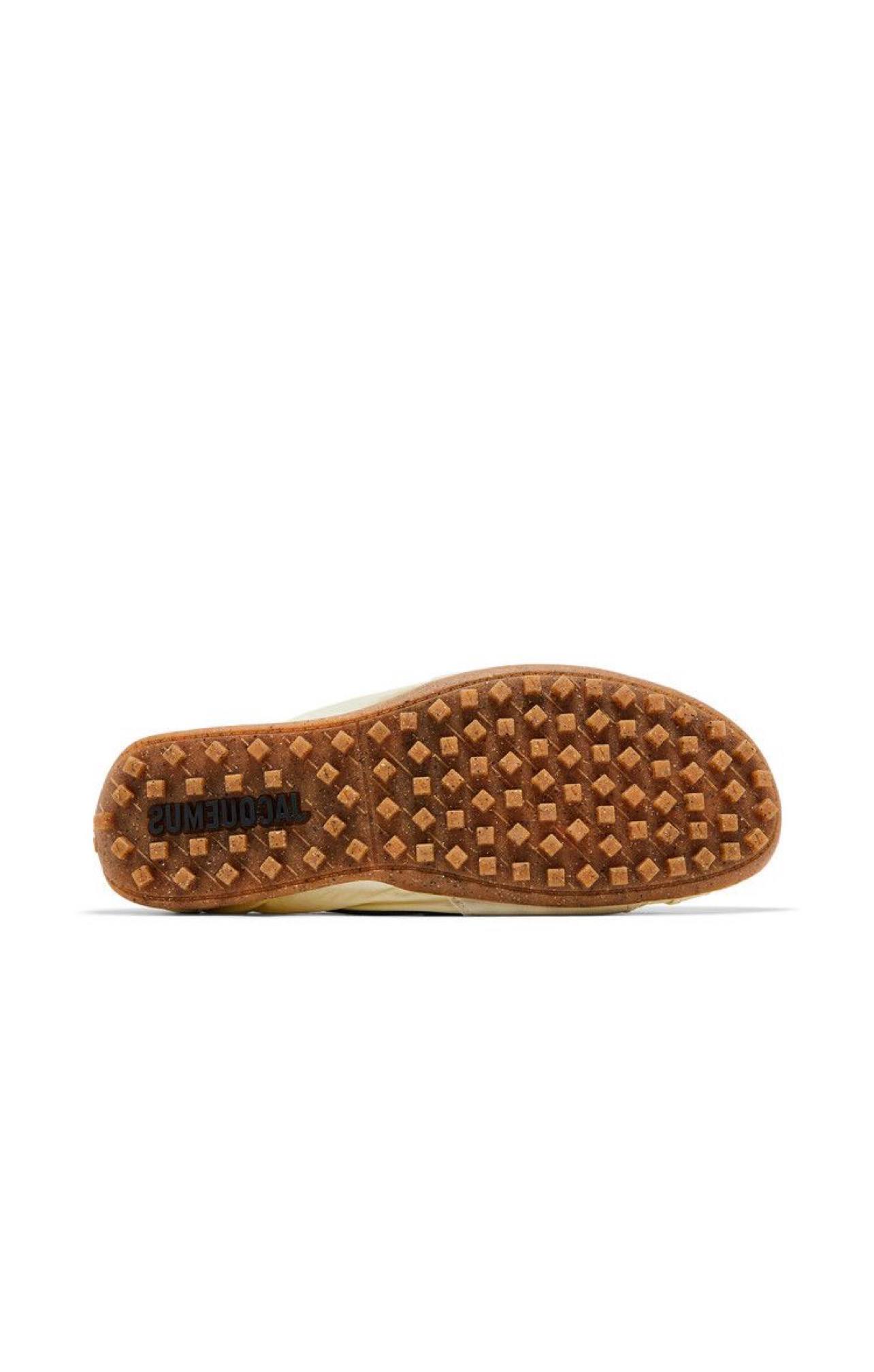 Nike Moon Shoe SP
Jacquemus Alabaster