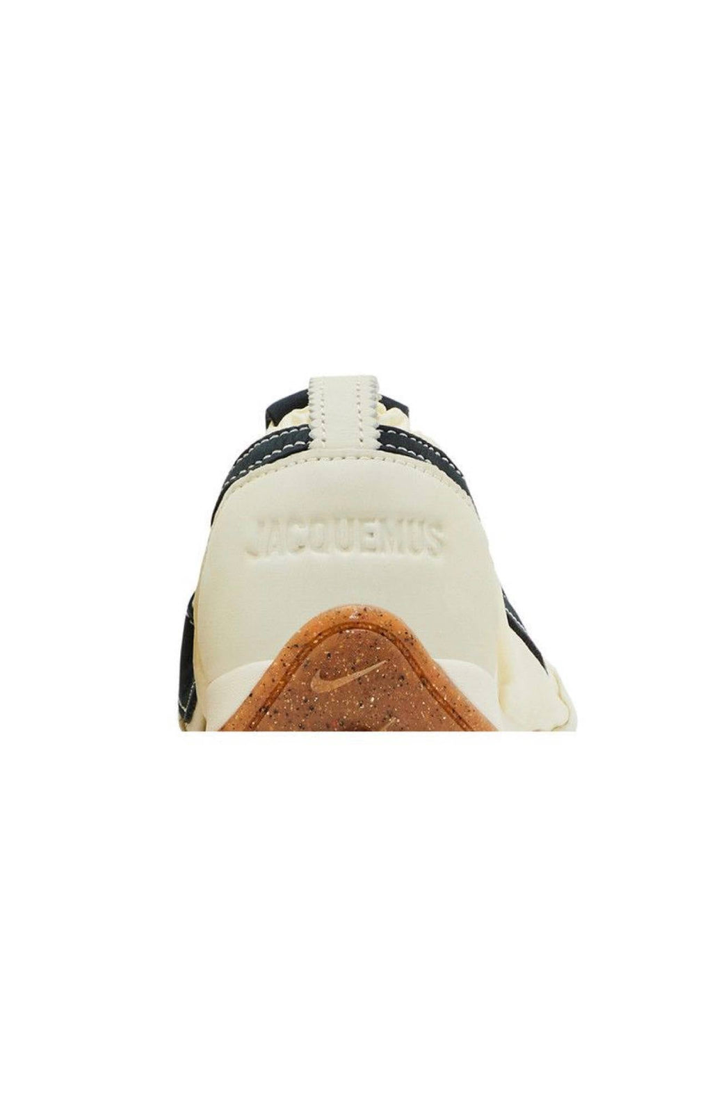 Nike Moon Shoe SP
Jacquemus Alabaster